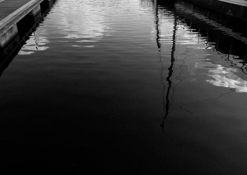 Blackwall ripples